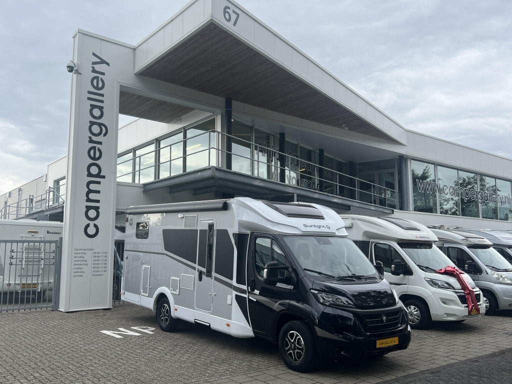 Sunlight T68 ADVENTURE EDITIE ENKELE BEDDEN+HEFBED 9-TR AUT