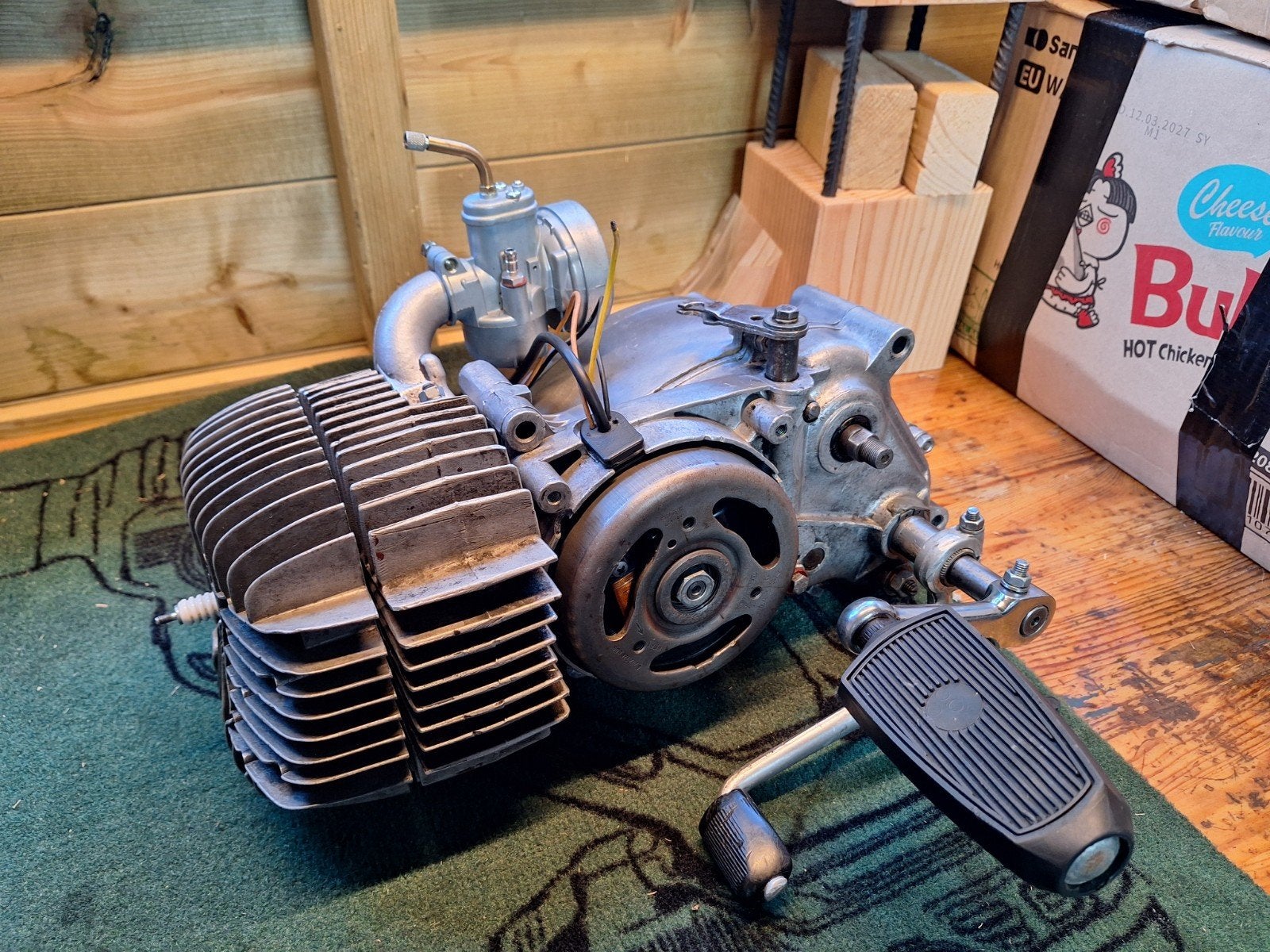 4 bak direct blok met 60cc cilinder en 17mm carburateur, Ophalen of Verzenden, Zo goed als nieuw, Blok