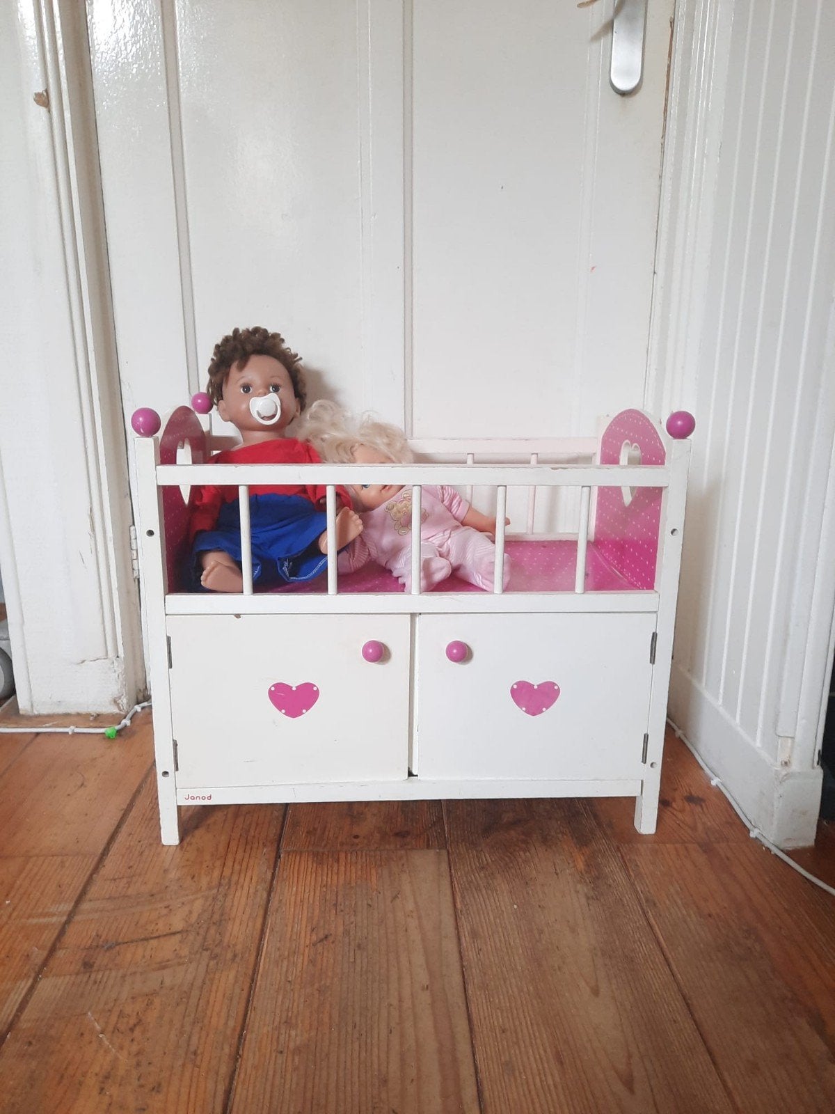 Prachtig poppen bedje met 1 pop, Ophalen, Gebruikt, Babypop