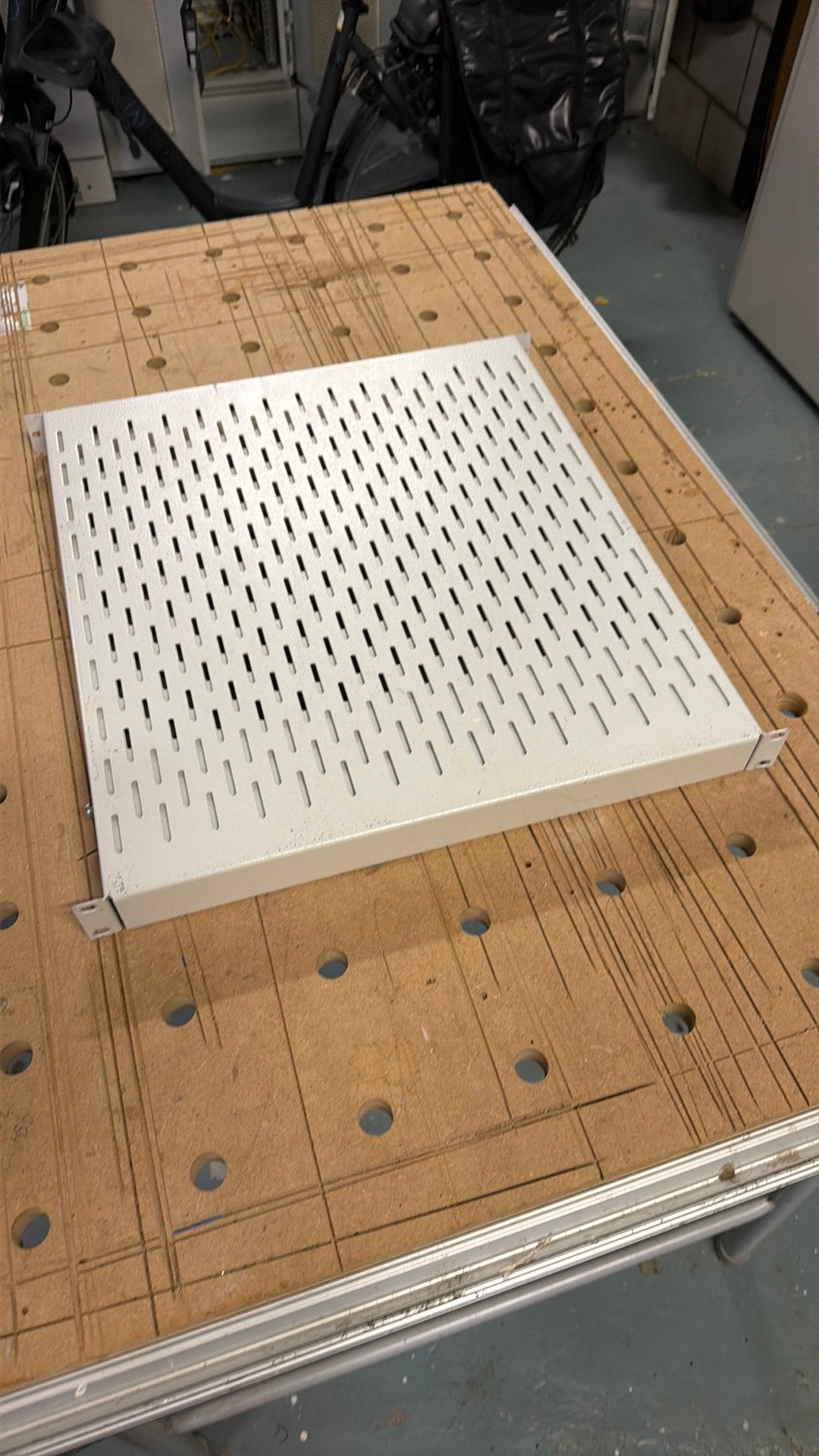 Rack shelf 19” schap patchkast, Computers en Software, Serverkasten, Ophalen of Verzenden, Gebruikt