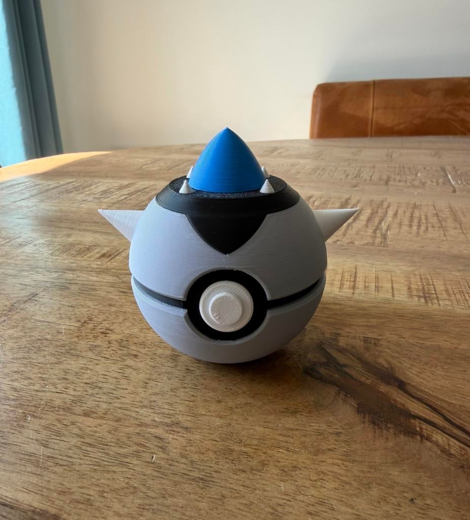 Pokemon Rampardos pokeball, Ophalen of Verzenden, Nieuw
