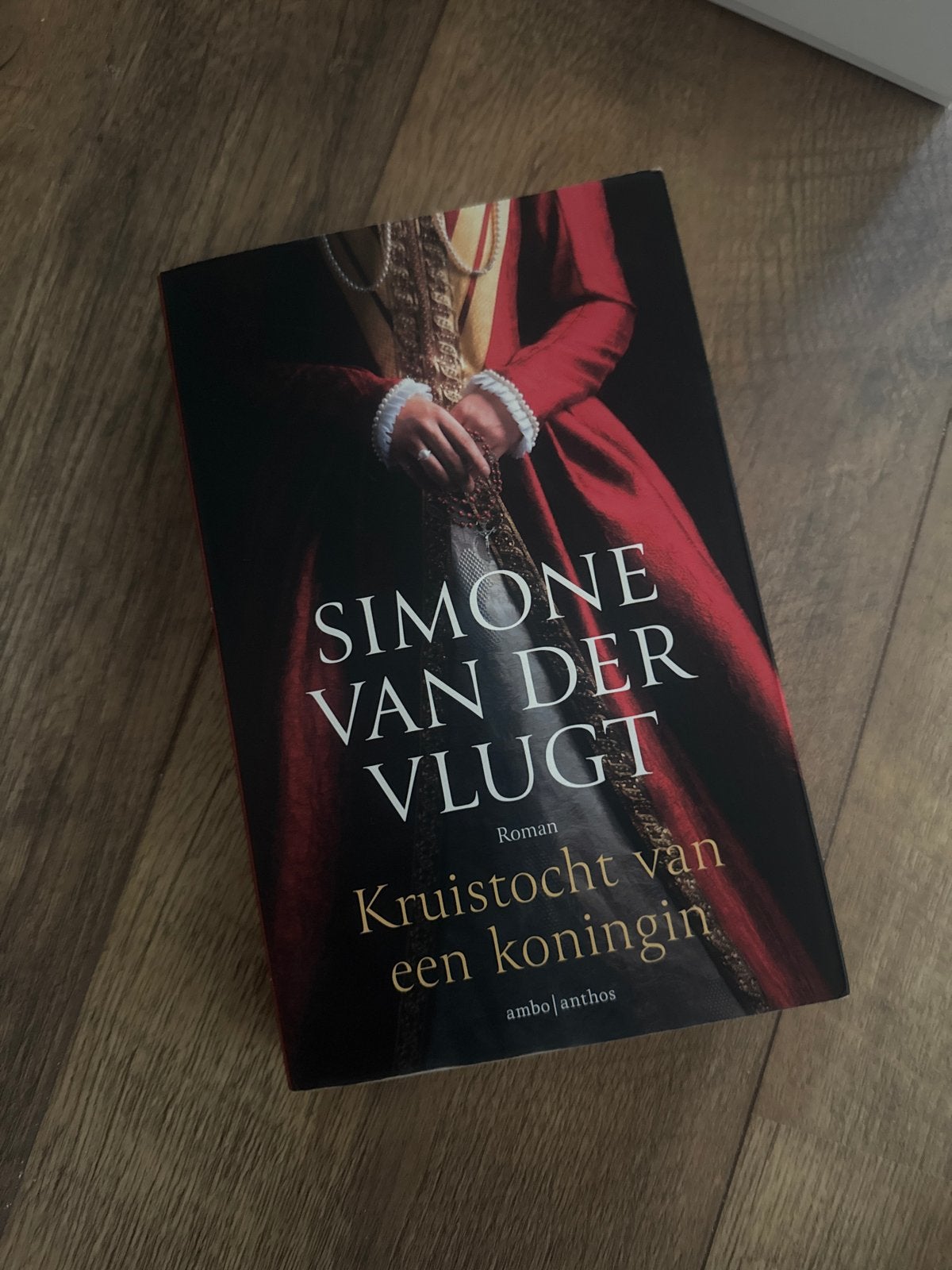 Kruistocht van een koningin - Simone van der Vlugt, Boeken, Ophalen, Zo goed als nieuw