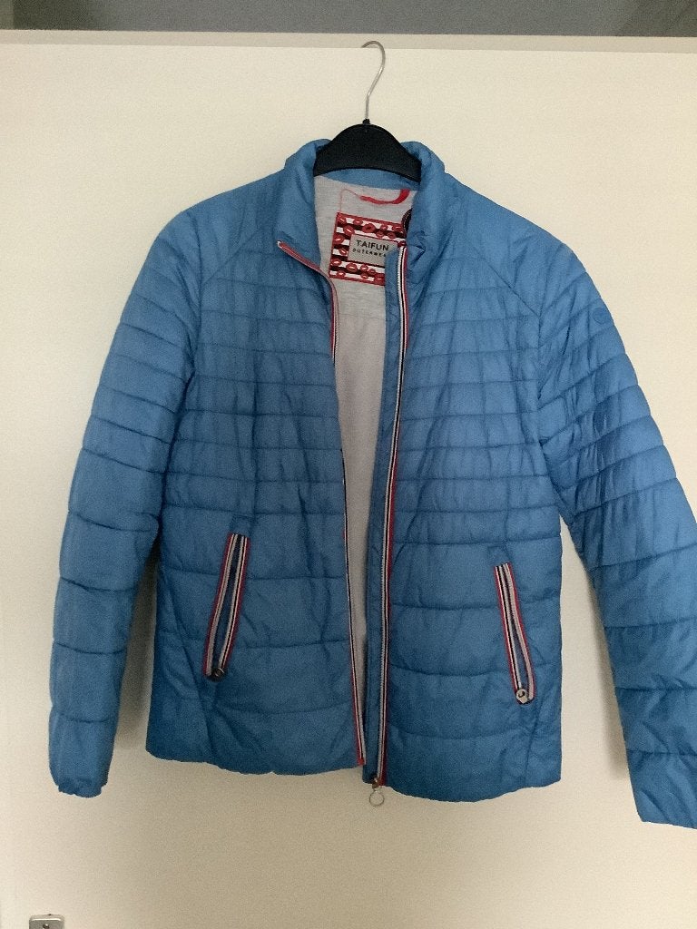 Tussenjas Taifun, Blauw, Maat 42/44 (L), Ophalen of Verzenden, Zo goed als nieuw