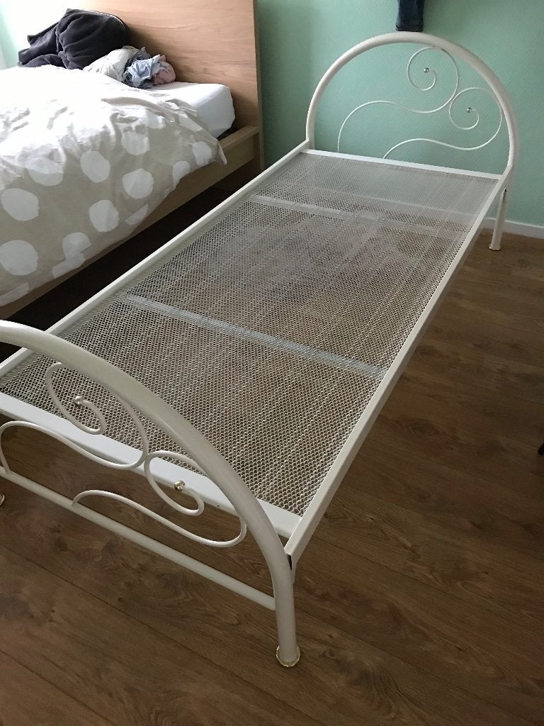Meisjesbed te koop, Ophalen, Gebruikt, 180 cm of meer, 85 tot 100 cm