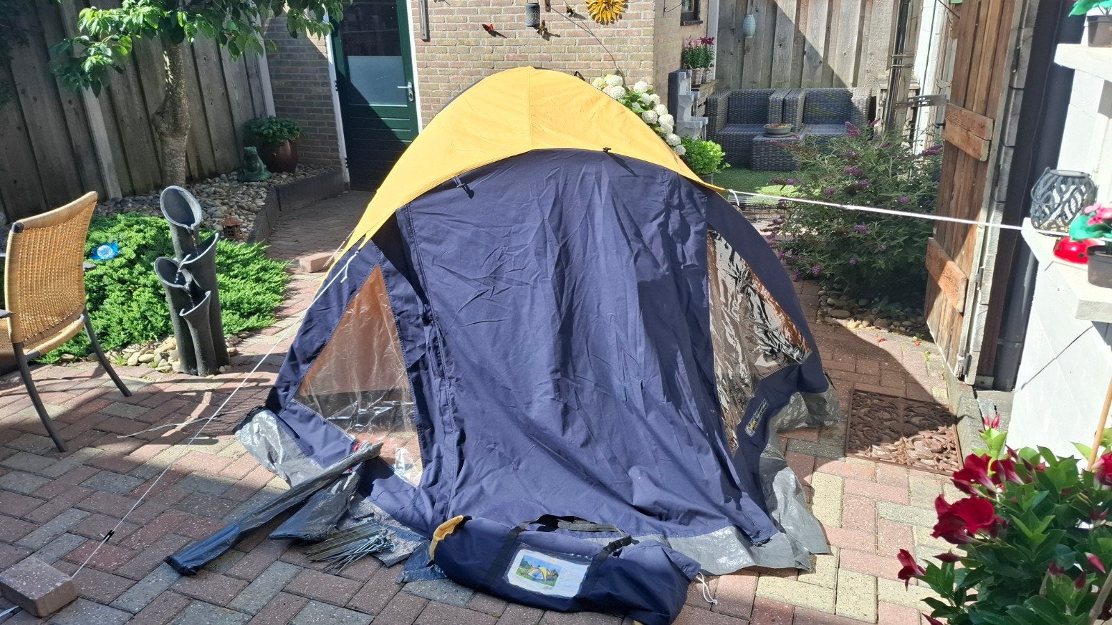 Compacte koepeltent voor 2-3 personen, Caravans en Kamperen, Ophalen, Gebruikt, Tot en met 3