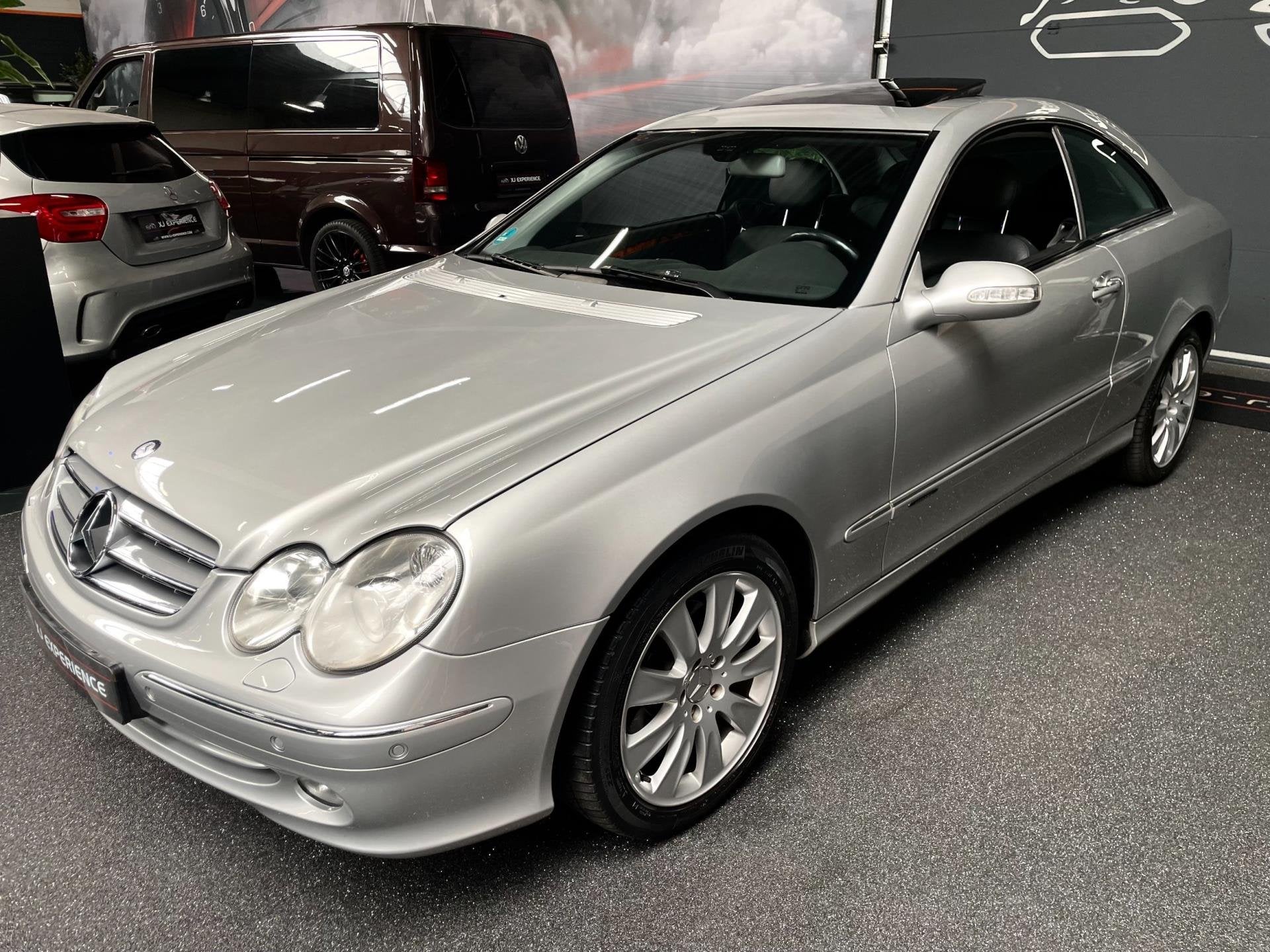 Mercedes-Benz CLK-klasse Coupé 320 Elegance YOUNGTIMER, Auto's, Automaat, Achterwielaandrijving, Bedrijf, Zilver of Grijs