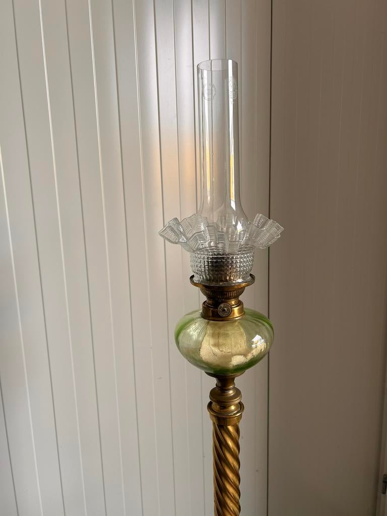 Antieke Olga 45”’ petroleum salonlamp/vloerlamp -circa 1900., Ophalen