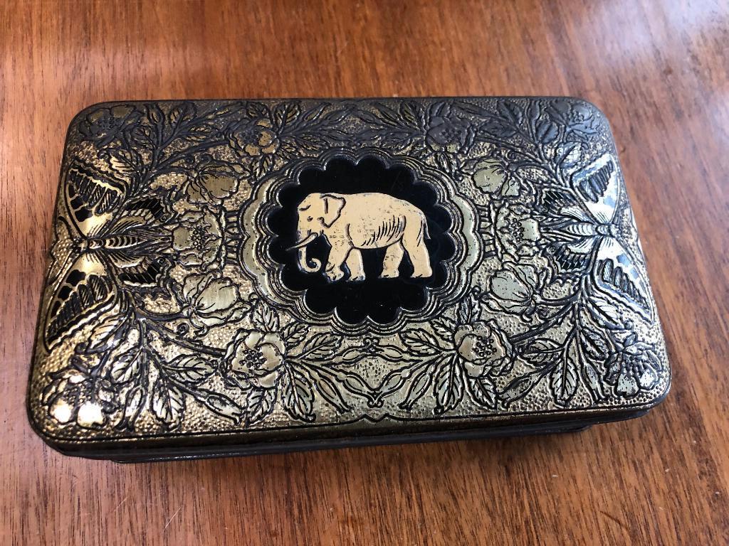 blik, koekjes trommel met olifant van Hille, jaren 30, Verzamelen, Blikken, Ophalen of Verzenden, Gebruikt, Koek(jes), Overige merken