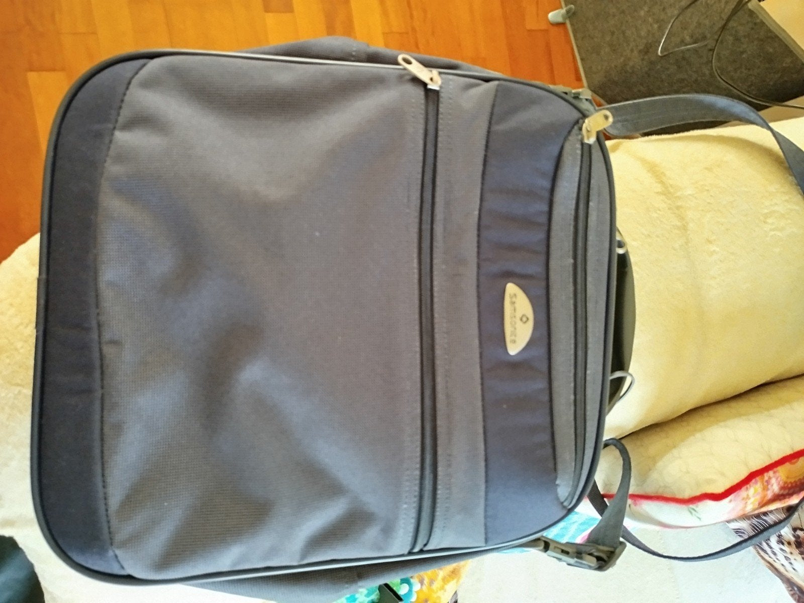 Samsonite Reistas/Schoudertas - Compact & Veelzijdig, Gebruikt, Minder dan 40 cm, Grijs, 35 tot 55 cm
