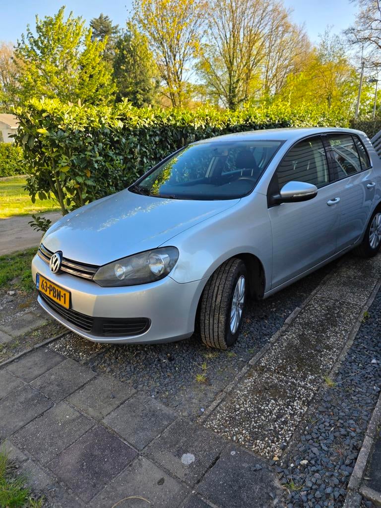 Volkswagen Golf 1.2 TSI 77KW 5D 2011 Grijs, Voorwielaandrijving, 4 cilinders, 610 kg, 49 €/maand