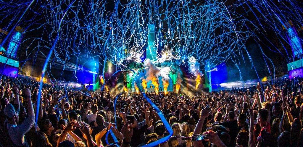 21-delige Kabuki Confetti Slingers Shotbase set + flightcase, Muziek en Instrumenten, Licht en Laser, Ophalen, Gebruikt, Overige typen