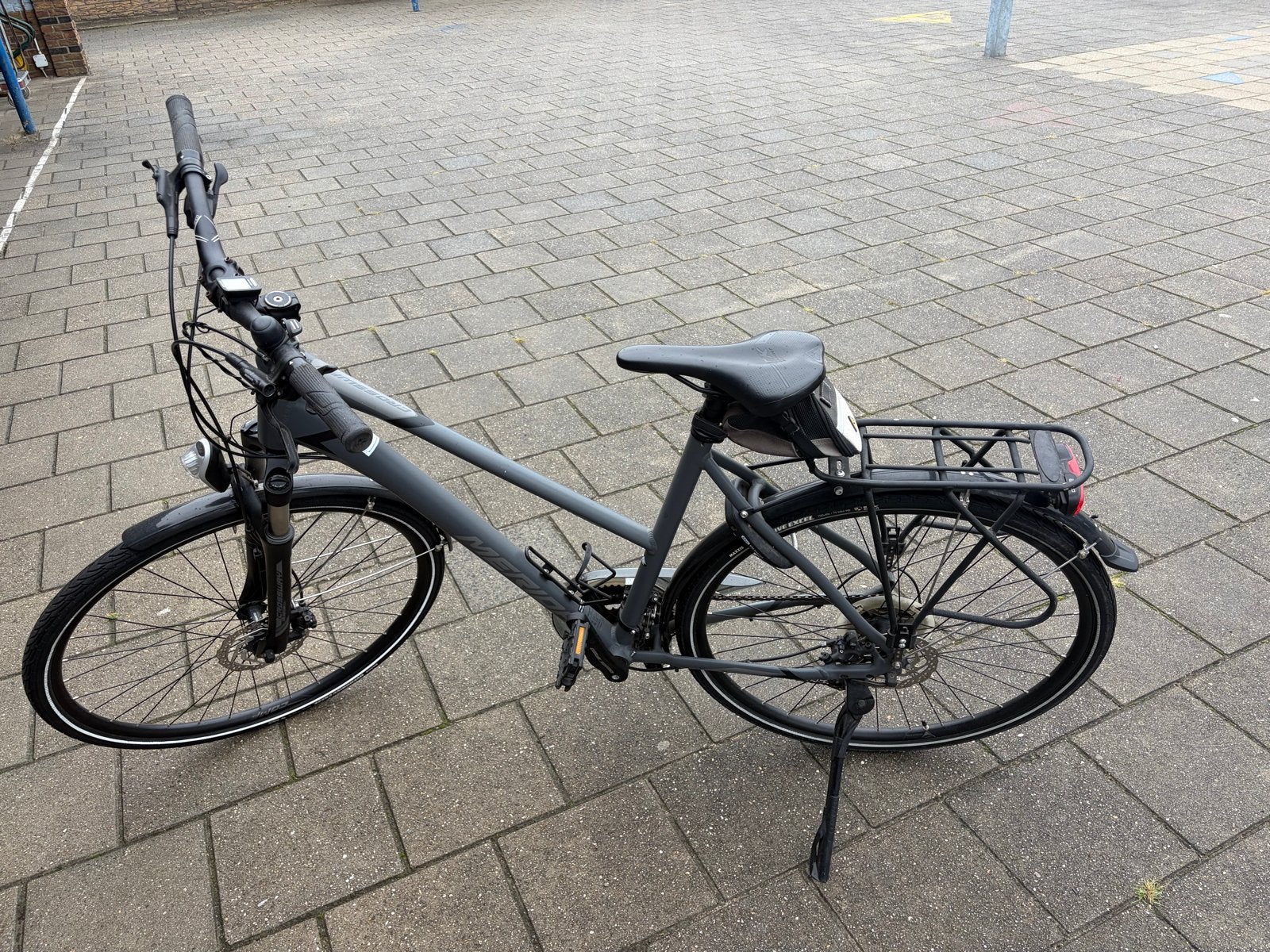 Merida Crossway 300 D54 27V, Fietsen en Brommers, 28 inch, 53 tot 56 cm, Zo goed als nieuw, Meer dan 20 versnellingen