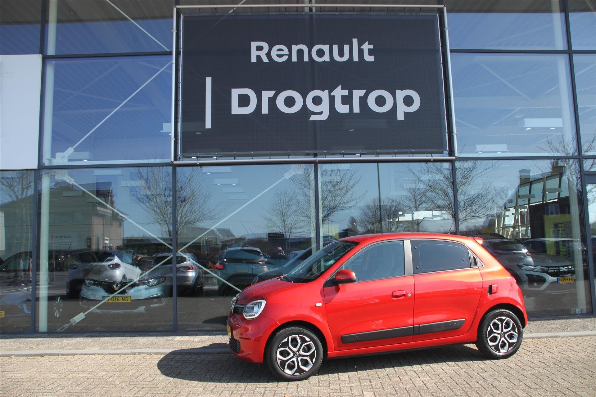 RENAULT Twingo 75PK-COLLECTION-33DKM-AIRCO-CRUISE-BLUETOOTH-, Voorwielaandrijving, Gebruikt, 4 stoelen, Origineel Nederlands