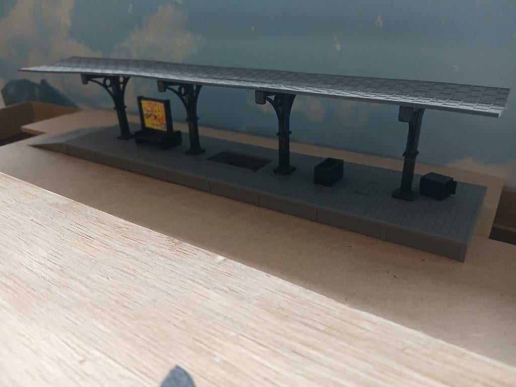 Mooi perron voor HO spoor, Ophalen of Verzenden