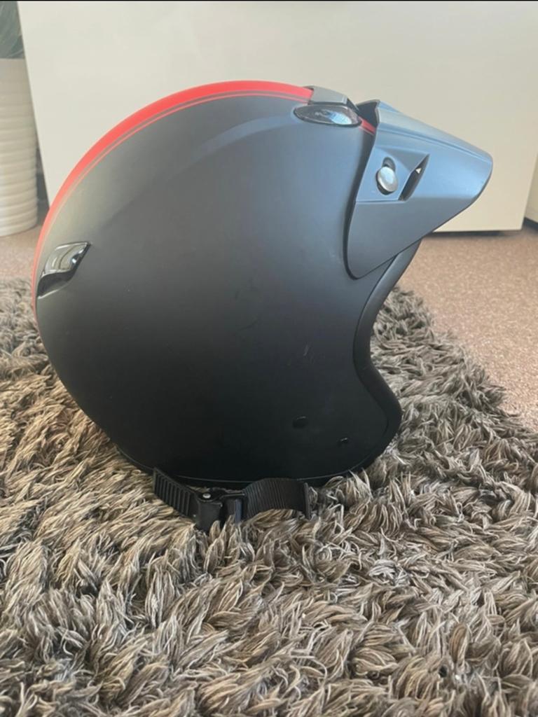 2x MTR motorhelm maat M (57 cm) zwart/rood, Ophalen of Verzenden, Zo goed als nieuw