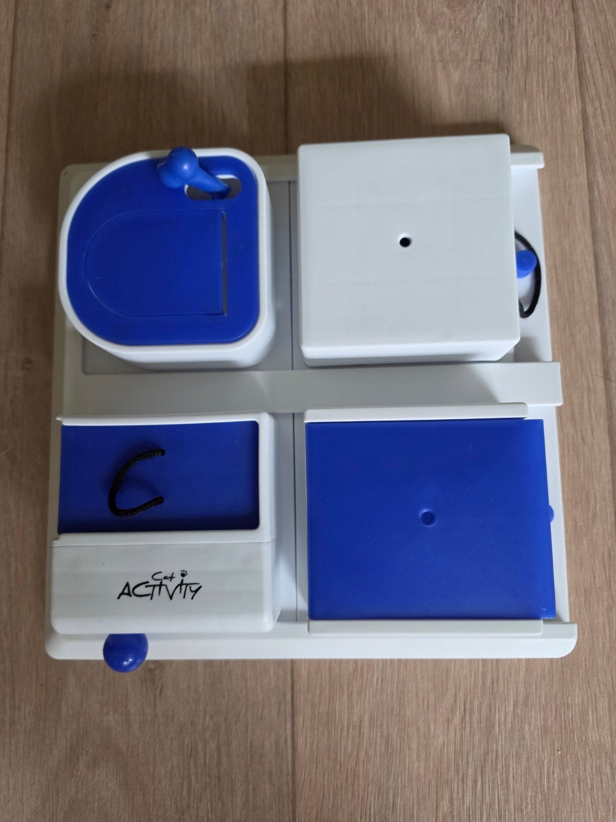 Trixie Cat/Dog Activity Poker Box-Denkspel/Voerpuzzel, Dieren en Toebehoren, Ophalen of Verzenden