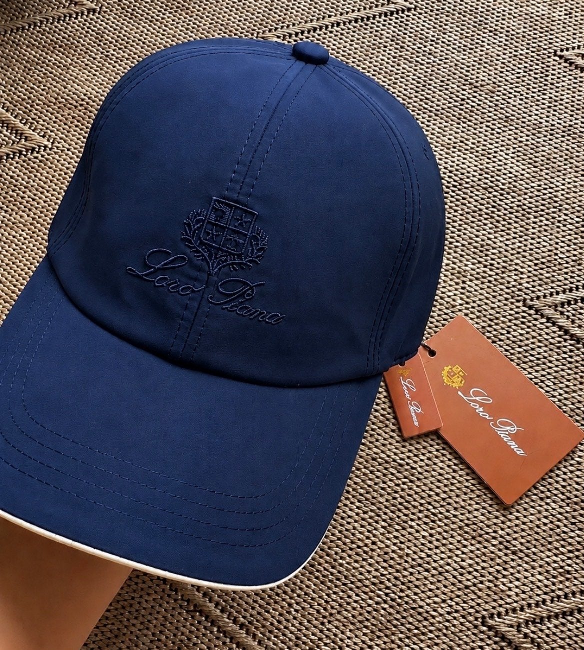 Loro Piana Storm System Pet - Nieuw, Ophalen of Verzenden, Nieuw, One size fits all, Pet
