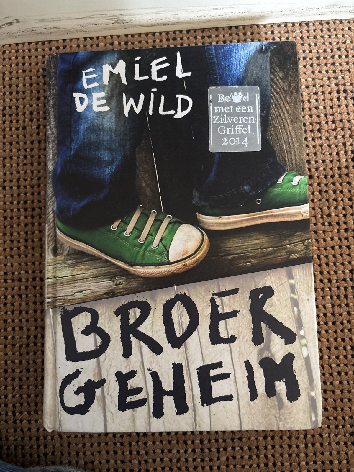 Broer Geheím - Emiel de Wild (Zilveren Griffel 2014), Ophalen of Verzenden, Gelezen, Fictie