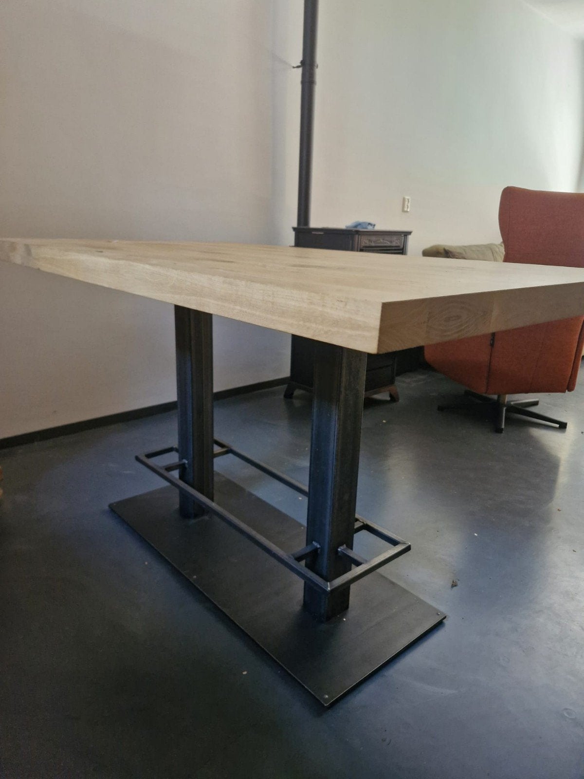 Hoge houten tafel met stalen onderstel - 160x90x93 cm, Ophalen, Gebruikt
