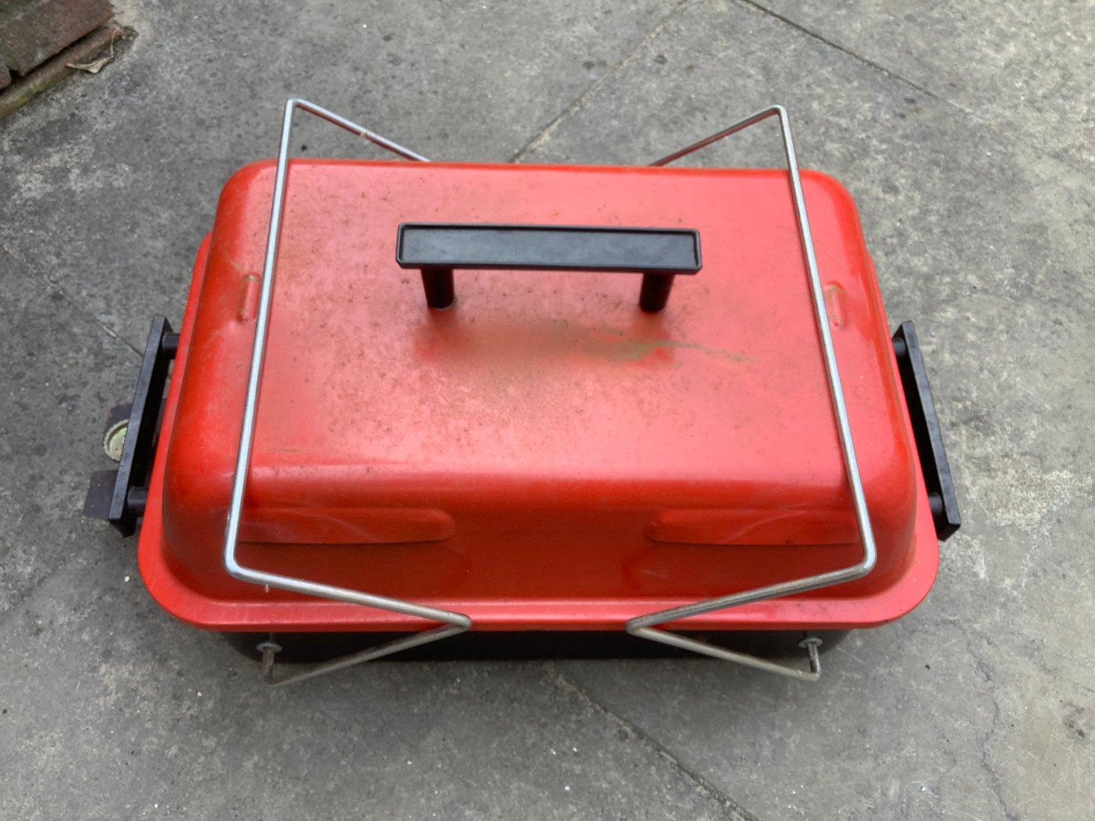 Vintage gasbarbecue voor op de camping., Ophalen, Gebruikt