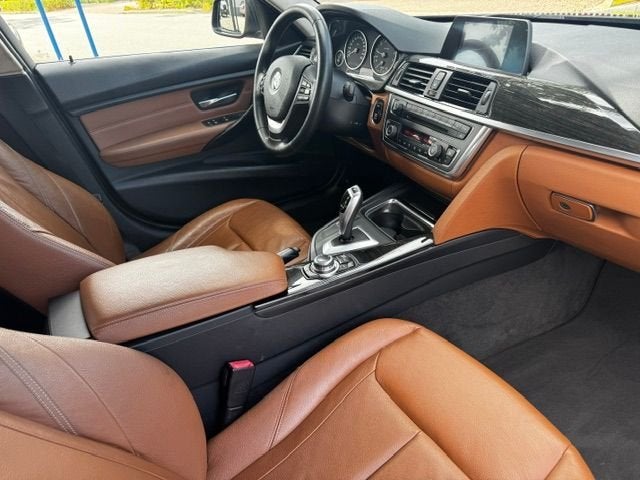 BMW 3-serie 316i High Executive Maxton Automaat Airco/ECC,Le, Auto's, Automaat, Gebruikt, Euro 6, 4 cilinders