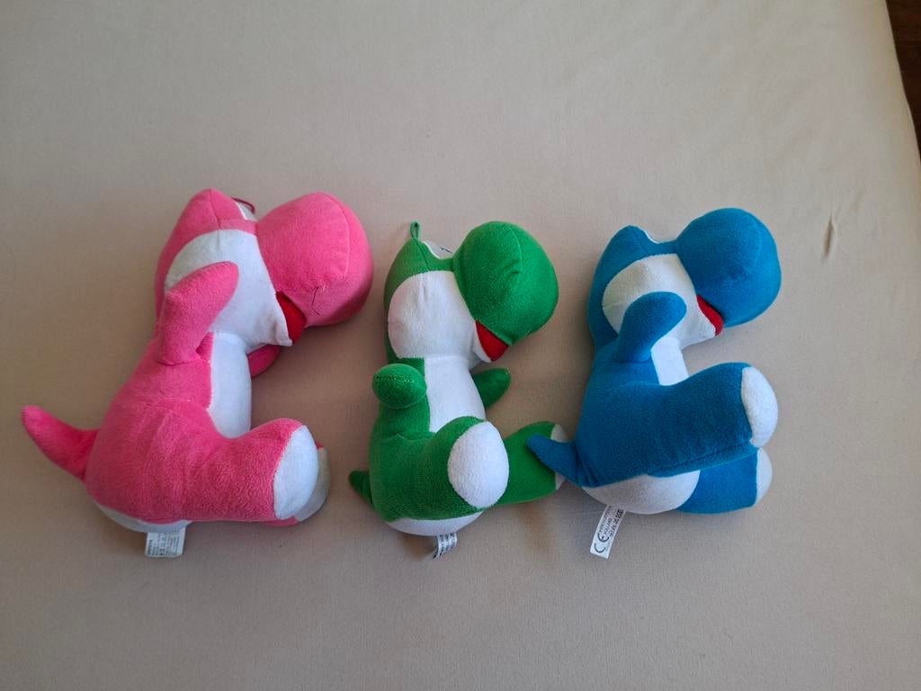 Set van 3 Yoshi knuffels - roze, groen, blauw, Kinderen en Baby's, Speelgoed | Knuffels en Pluche, Gebruikt, Dinosaurus, Ophalen of Verzenden