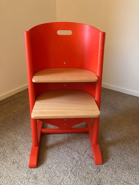 Design meegroei kinderstoel MOIZI 1, Kinderen en Baby's, Kinderstoelen, Ophalen, Zo goed als nieuw, Meegroeistoel, Aanschuifbaar