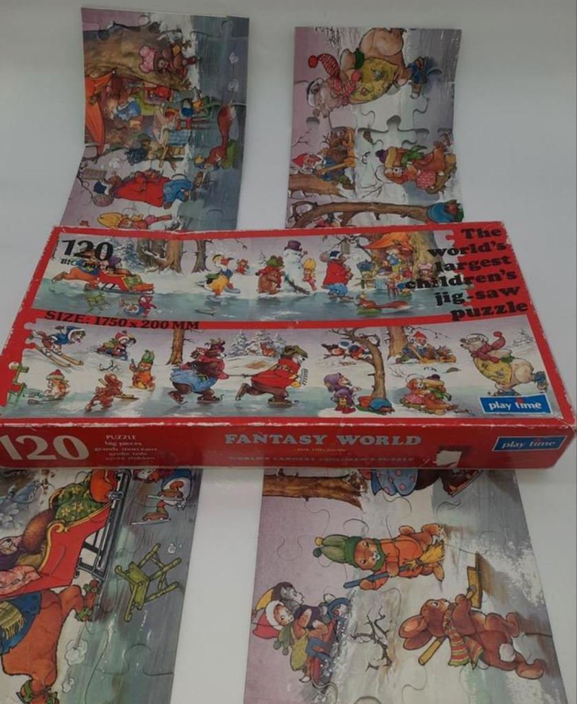 Fantasy World panorama puzzel door J.C. van Hunnik uit 1984, Ophalen of Verzenden, Meer dan 50 stukjes, Gebruikt, 6 jaar of ouder