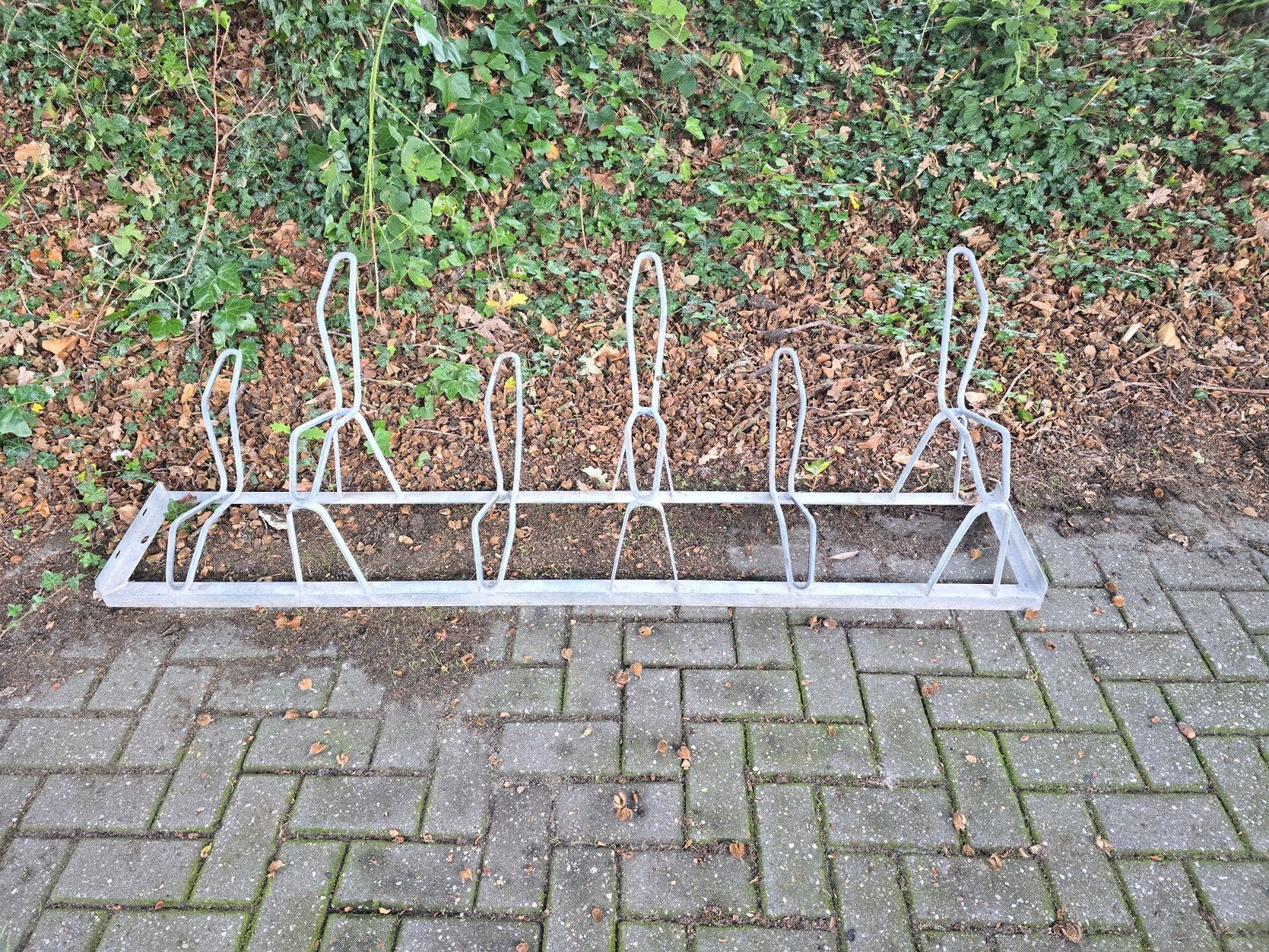 Fietsenrek voor 6 fietsen & 5 staanders in beton, Ophalen, Gebruikt