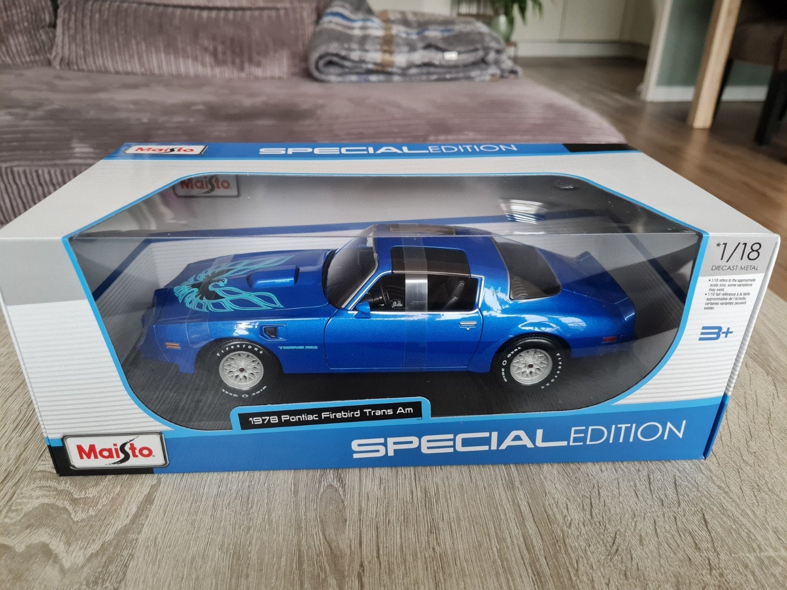 1978 Pontiac Firebird Trans Am blauw metallic
1:18 (Maisto), Hobby en Vrije tijd, Modelauto's | 1:18, Ophalen of Verzenden, Nieuw
