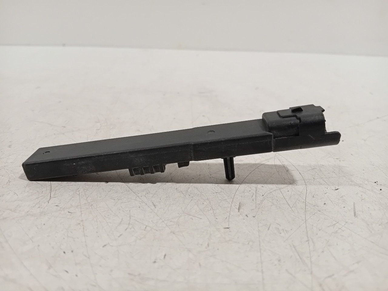 Antenne Audi A4, Ophalen of Verzenden, Van der Ven Autorecycling B.V., Onderdelen@venauto.nl, Ettenseweg 76, 4706 PB Roosendaal, The Netherlands