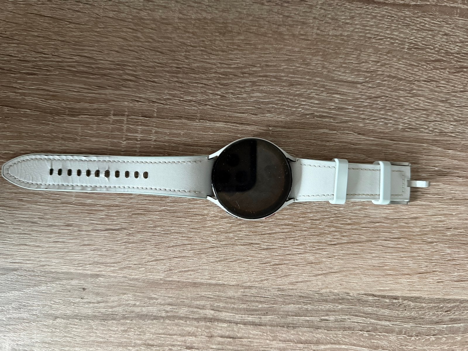 Samsung Watch 5 44mm met bandje (S/M), Sieraden, Tassen en Uiterlijk, Smartwatches, Ophalen, Afstand, Zo goed als nieuw, Waterdicht