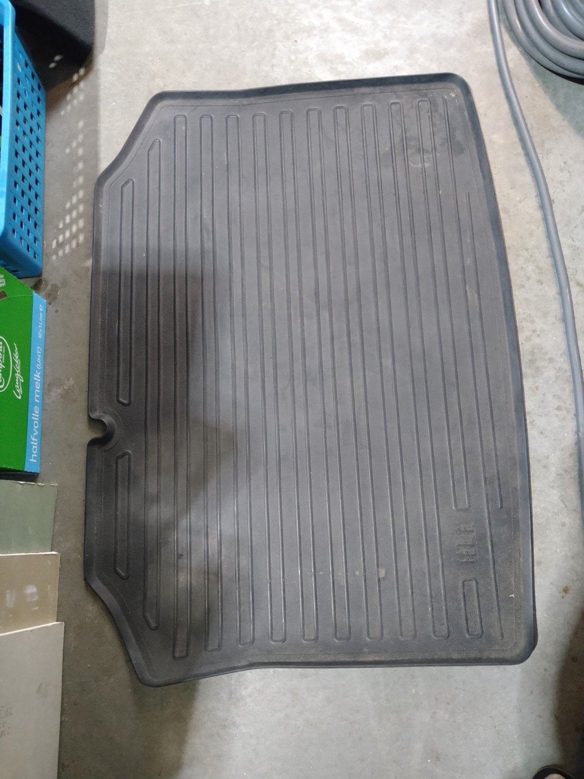 Originele rubberen kofferbakmat Skoda Fabia Hatchback, Auto diversen, Kofferbakmatten, Ophalen of Verzenden, Gebruikt