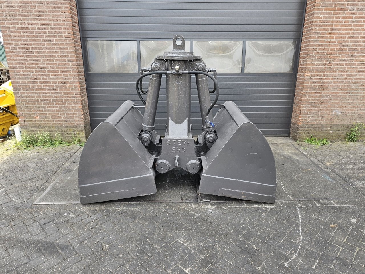 overslag grijper 1250 liter zandgrijper