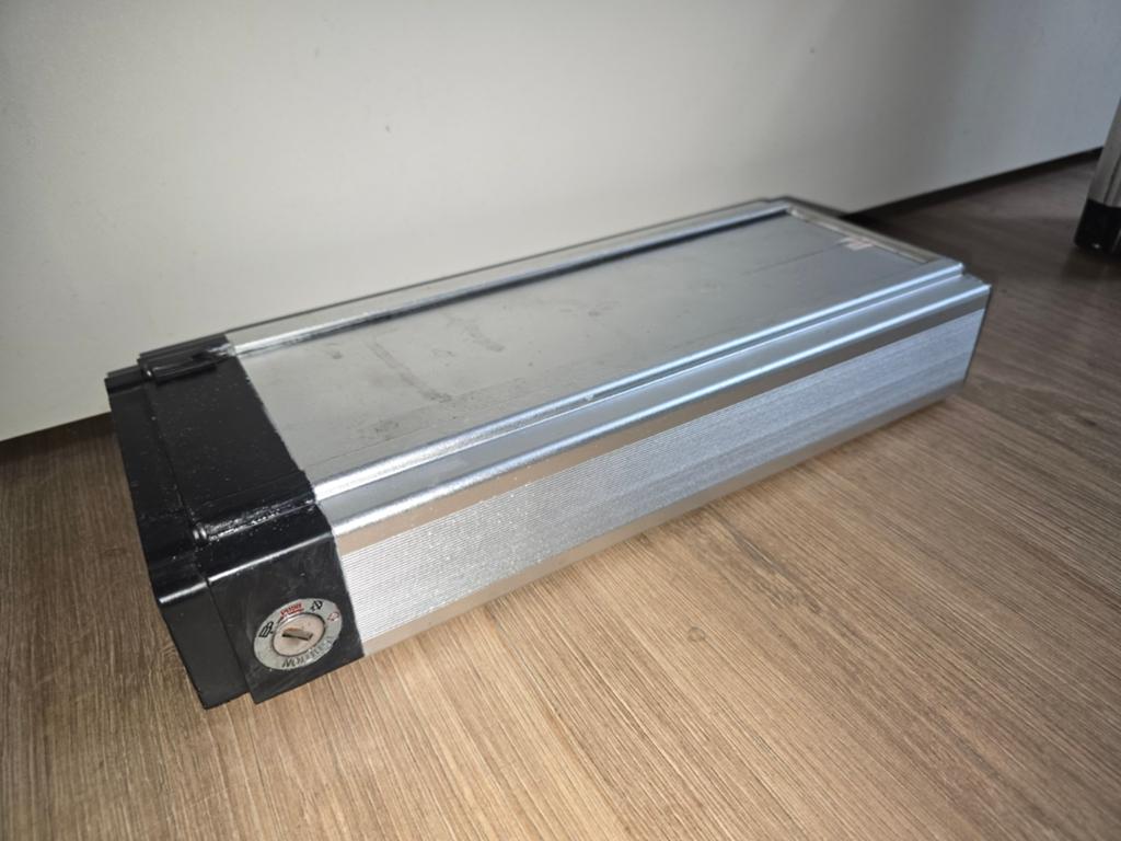 Accu batterij sundvall keola stella, Fietsen en Brommers, Fietsaccessoires | Fietsaccu's, Ophalen of Verzenden