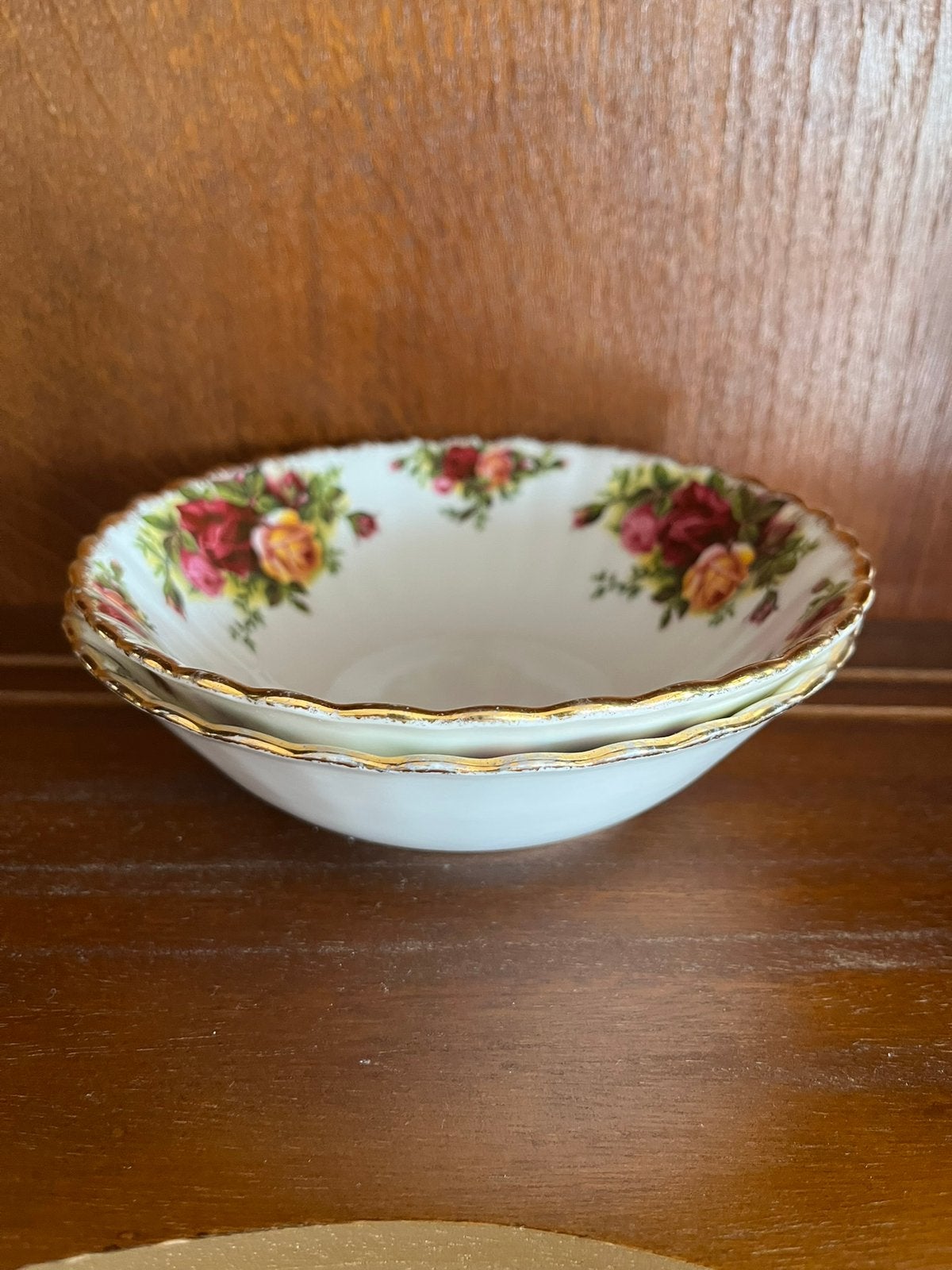 Royal Albert "Old Country Roses" Ronde diepe schaal 24CM 2x, Ophalen of Verzenden