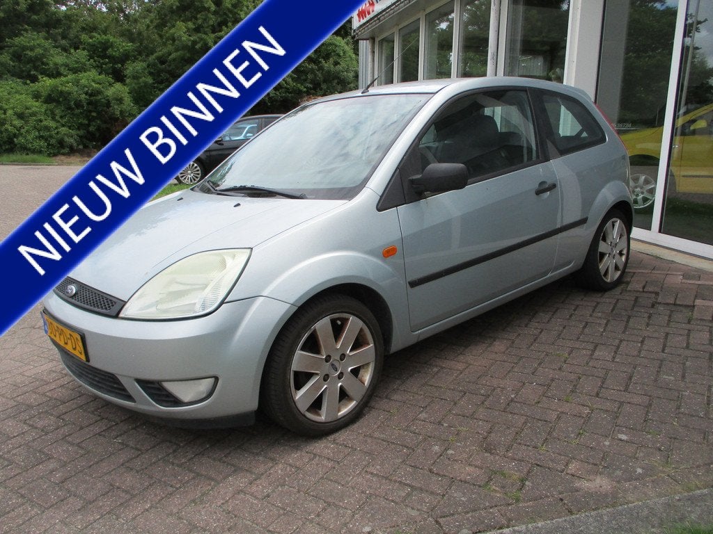 Ford Fiesta 1.3 Futura Kan direct mee! APK juni 2027., 1299 cc, Stof, 4 cilinders, Origineel Nederlands