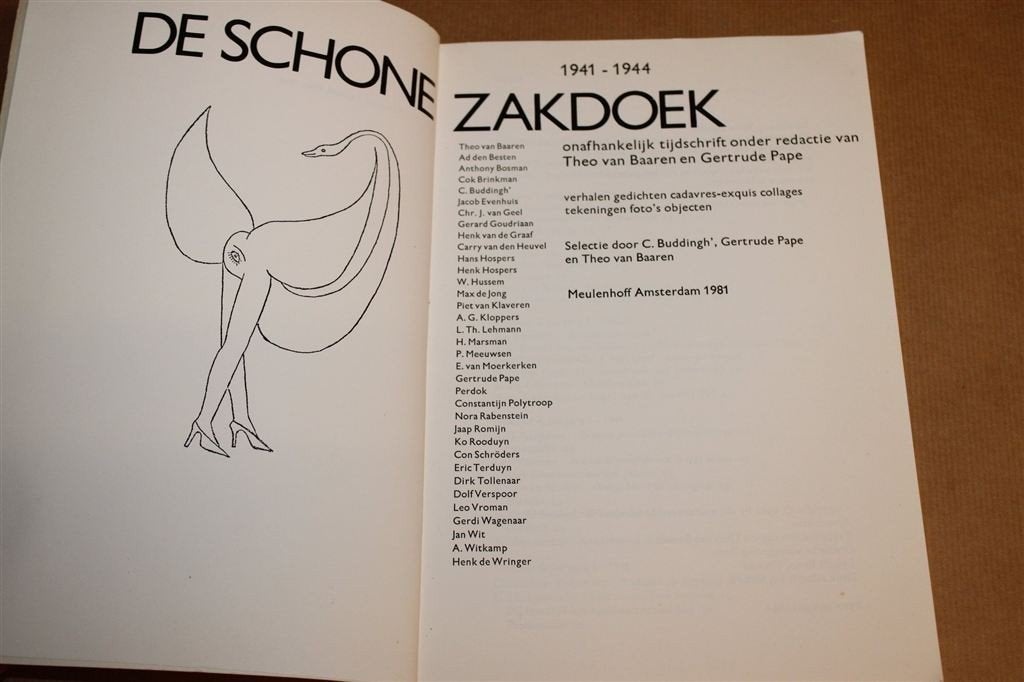 De Schone Zakdoek — Surrealistisch Tijdschrift 1941-1944, Ophalen of Verzenden, Gelezen, Muziek, Film of Tv