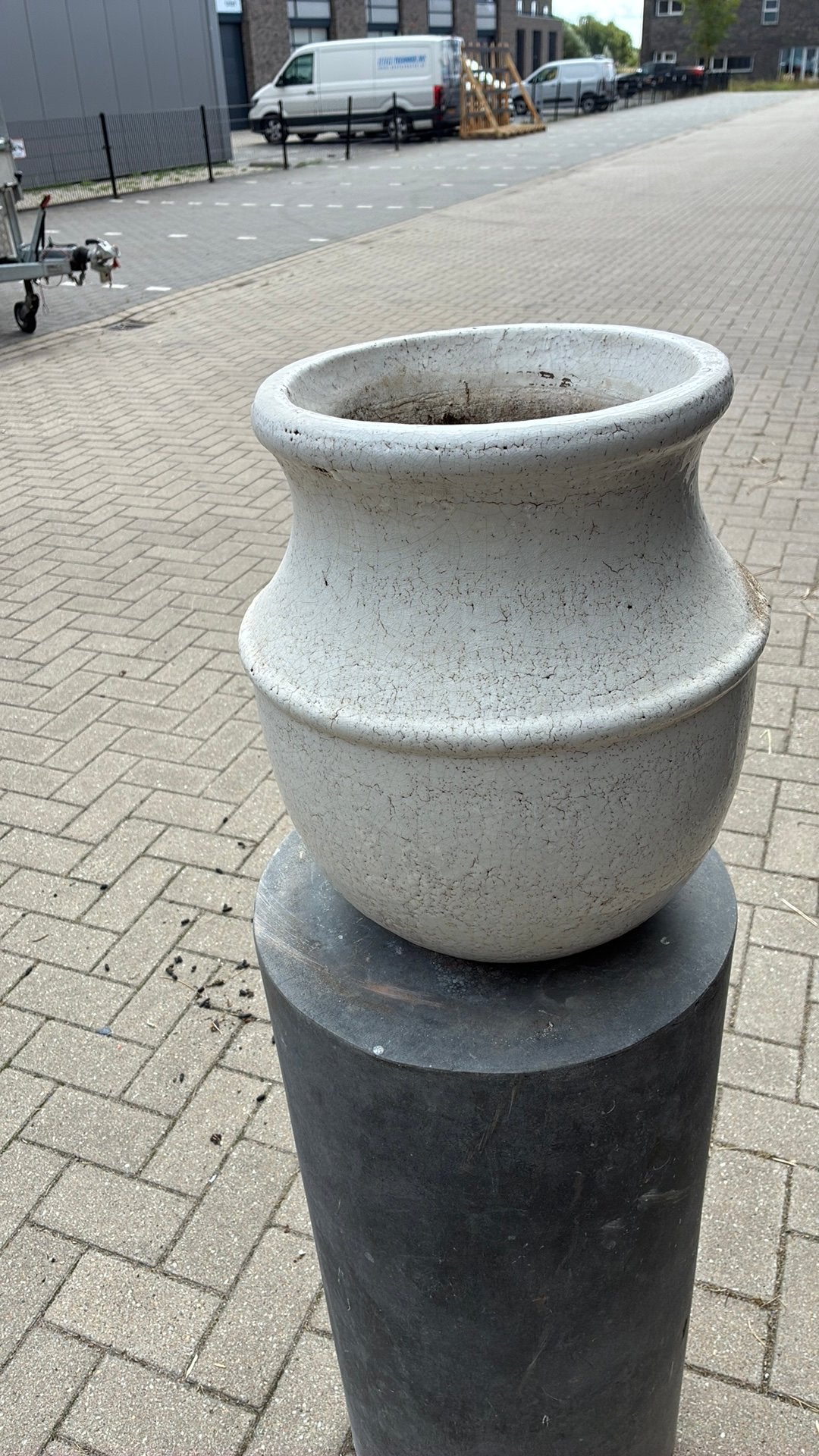 Bloempot, Ophalen, Rond, Zo goed als nieuw, Aardewerk