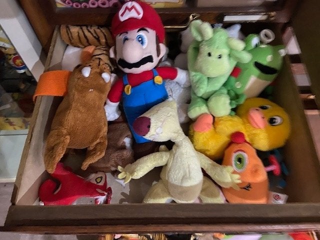 Diverse knuffels groot aantal alle nieuw per stuk of meer., Kinderen en Baby's, Met kleding of accessoire, Overige typen, Nieuw
