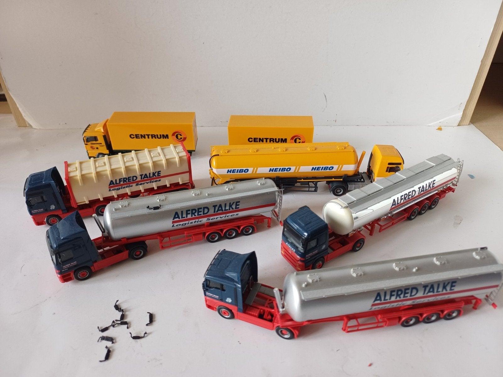 Mercedes Man herpa H0, Ophalen of Verzenden, Zo goed als nieuw, Bus of Vrachtwagen, Herpa