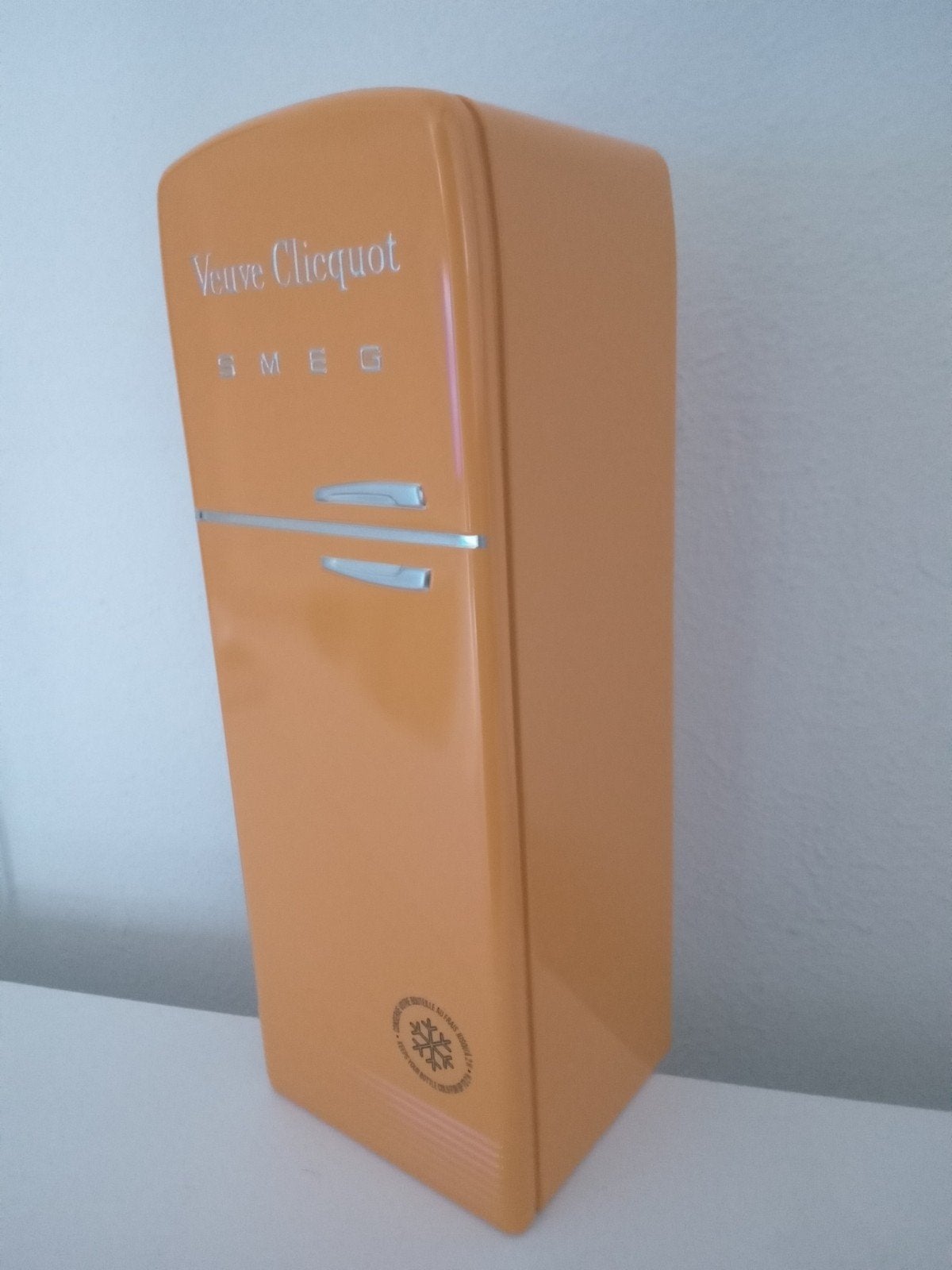 Smegg koelkast blik - Veuve Clicquot verzamel-blik, Ophalen of Verzenden, Zo goed als nieuw, Overige, Overige merken