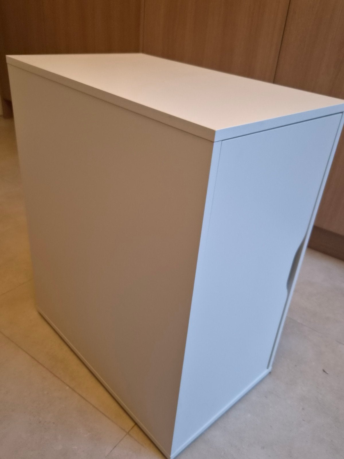 Wit kastje met plank - Ikea, Huis en Inrichting, Ophalen, Zo goed als nieuw