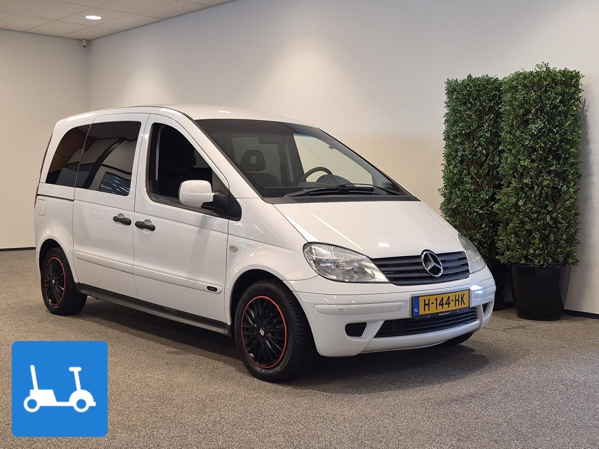 Mercedes Vaneo incl. kofferbaklift voor scootmobiel of rolst, 12 maanden, Gebruikt, 4 cilinders, 82 pk