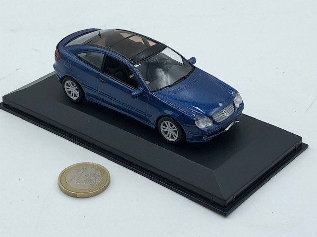 Mercedes C-Klasse Sport Coupe Dealerverpakking, Minichamps, Hobby en Vrije tijd, Ophalen of Verzenden, Zo goed als nieuw, Auto
