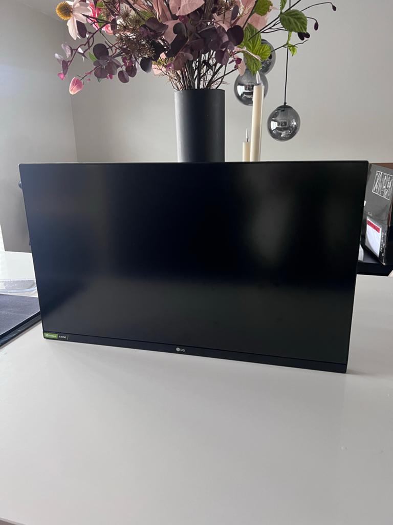 Gaming Monitor 27 inch 144Hz - Zo goed als nieuw, Gaming, HDMI, IPS, 101 t/m 150 Hz
