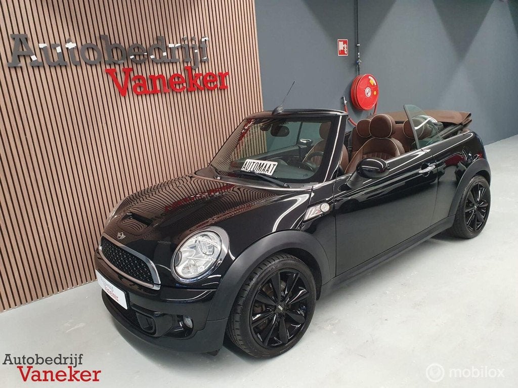 Mini Cabrio 1.6 Cooper S Chili Automaat|Harmann Kardon|Leder, Euro 5, 15 km/l, Gebruikt, 4 cilinders