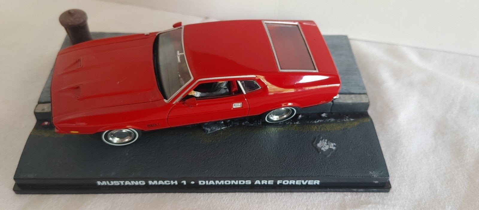 James bond Collection 1:43 ford mustang mach 1, Hobby en Vrije tijd, Verzenden, Zo goed als nieuw, Auto, Overige merken