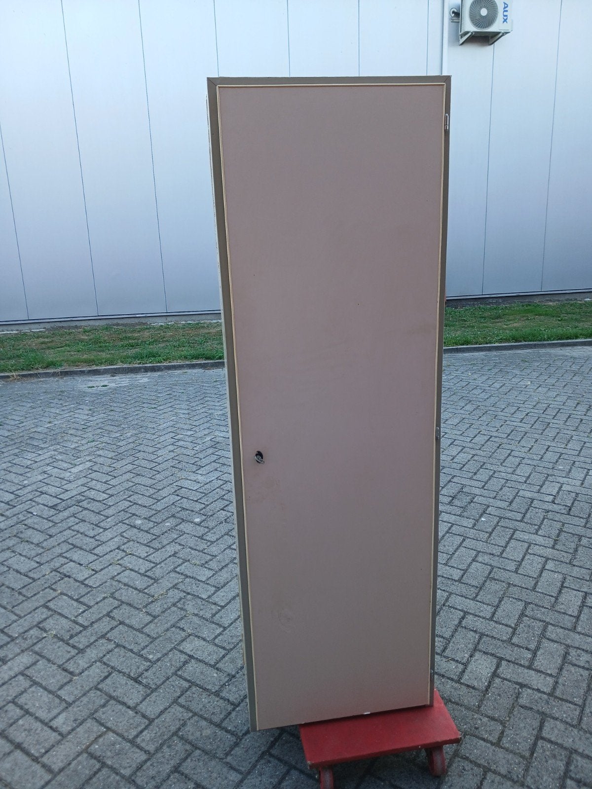 kast, Ophalen, Gebruikt