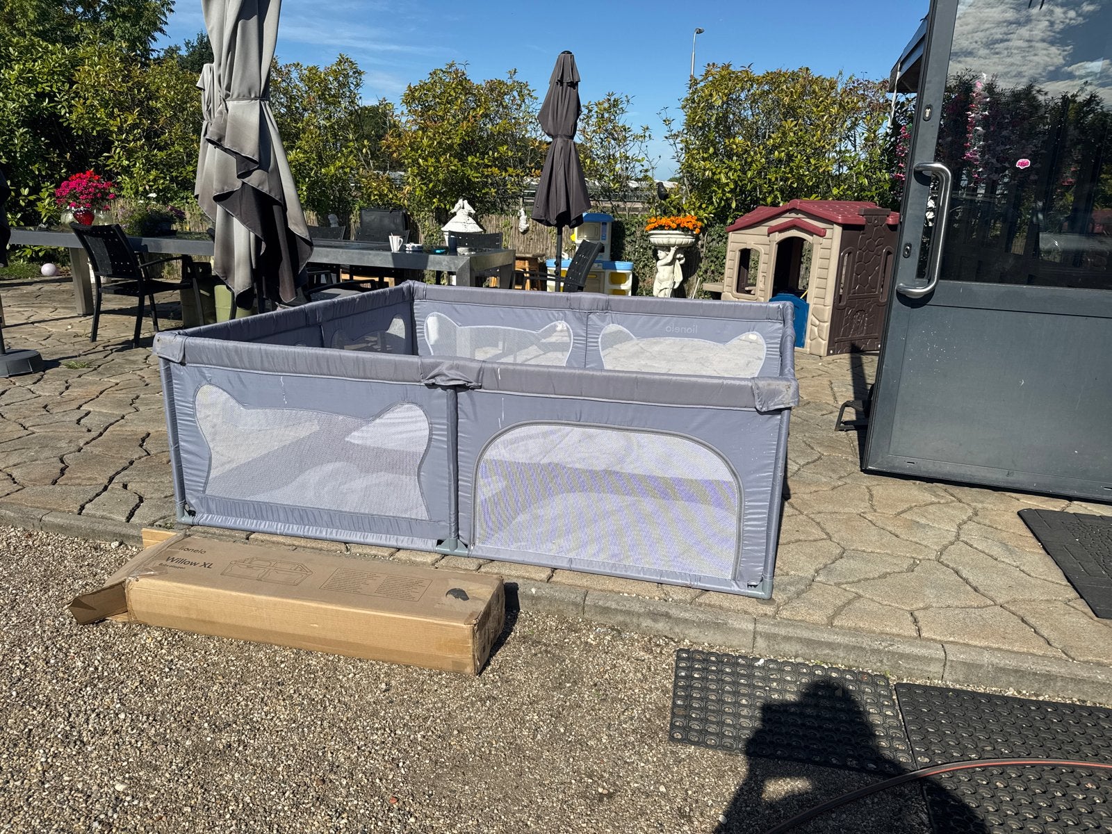 Grote grijze box met kleine beschadiging, Kinderen en Baby's, Ophalen of Verzenden, Gebruikt, Rechthoekig